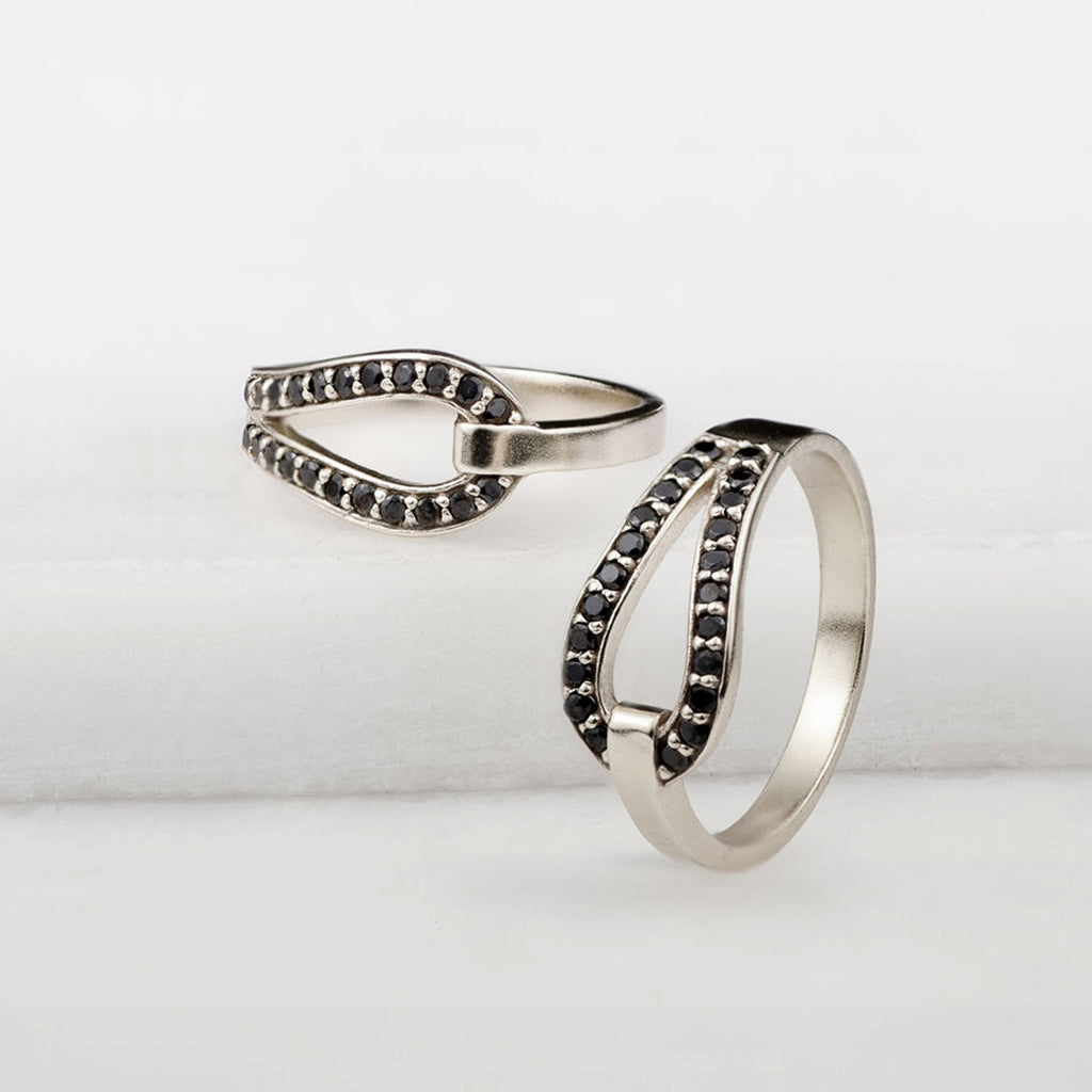 Levade - Black Moissanite Equestrian Horseshoe Ring in Silver
