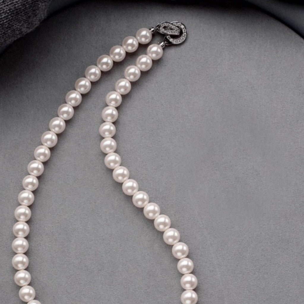 Faux Pearl Buckle Necklace