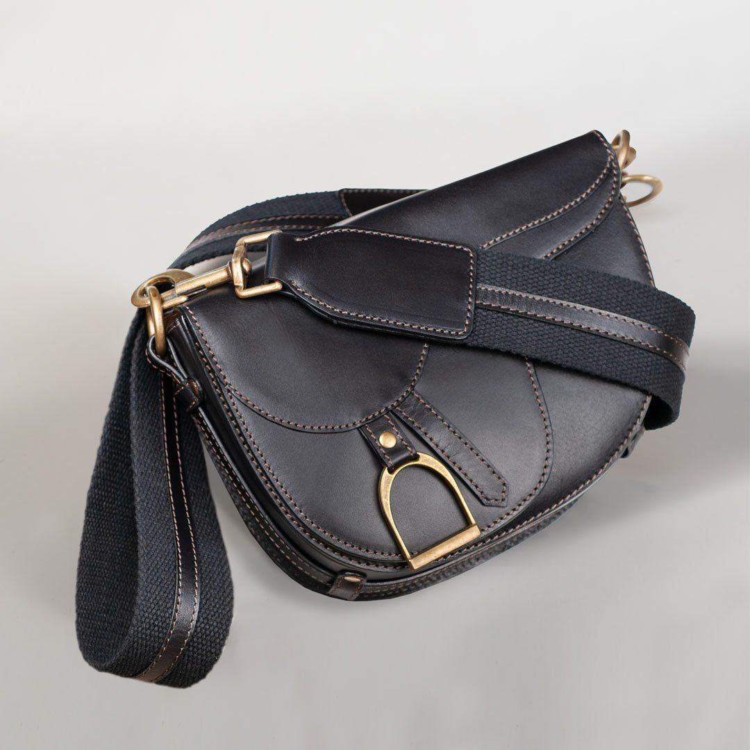 Signature Saddle Bag - Luxury Leather Handbag in Black