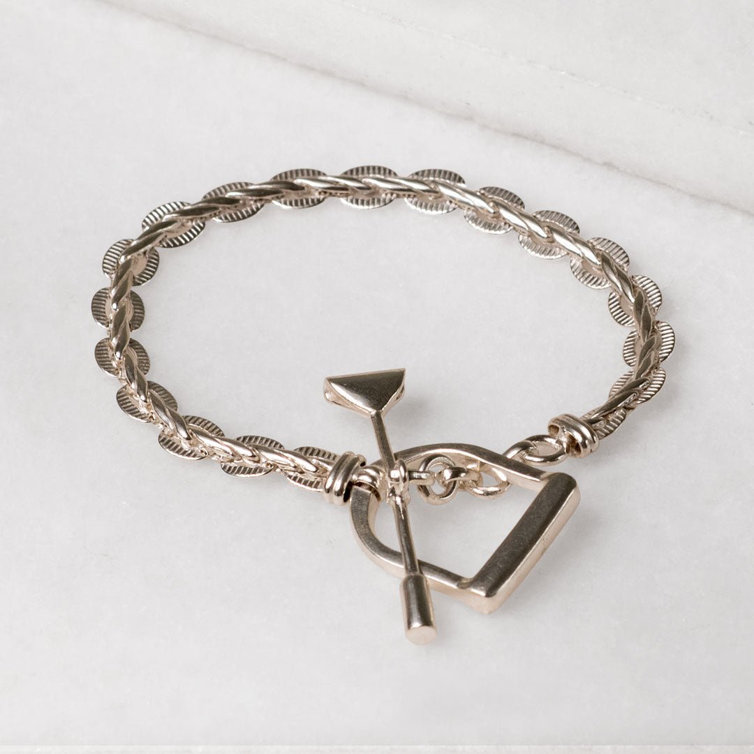 Portia T-Bar Horseshoe Bracelet in Silver