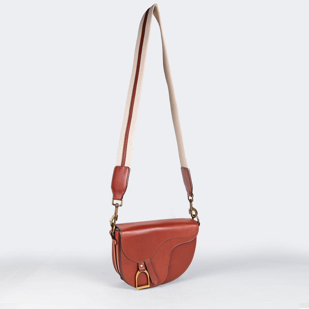 Signature Saddle Bag - Luxury Leather Handbag in Cognac